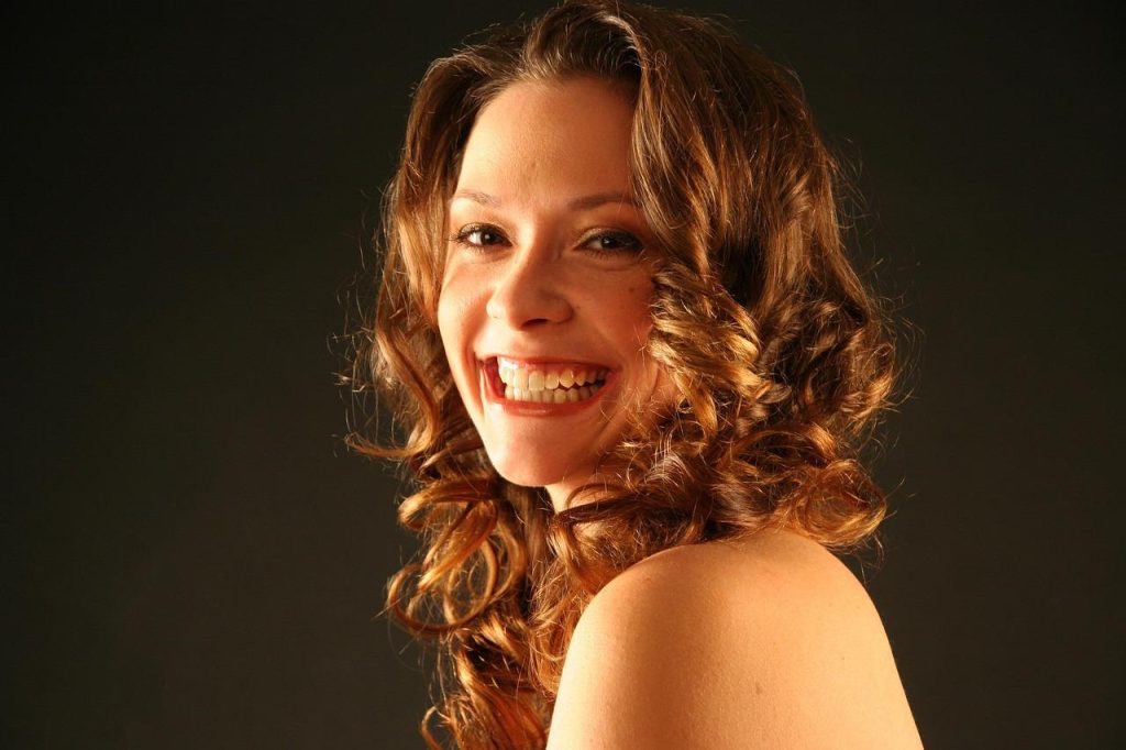 Sulfaatvrije shampoo met natuurlijke ingrediënten voor het verzorgen van krullend haar en het behouden van vochtinhouding
